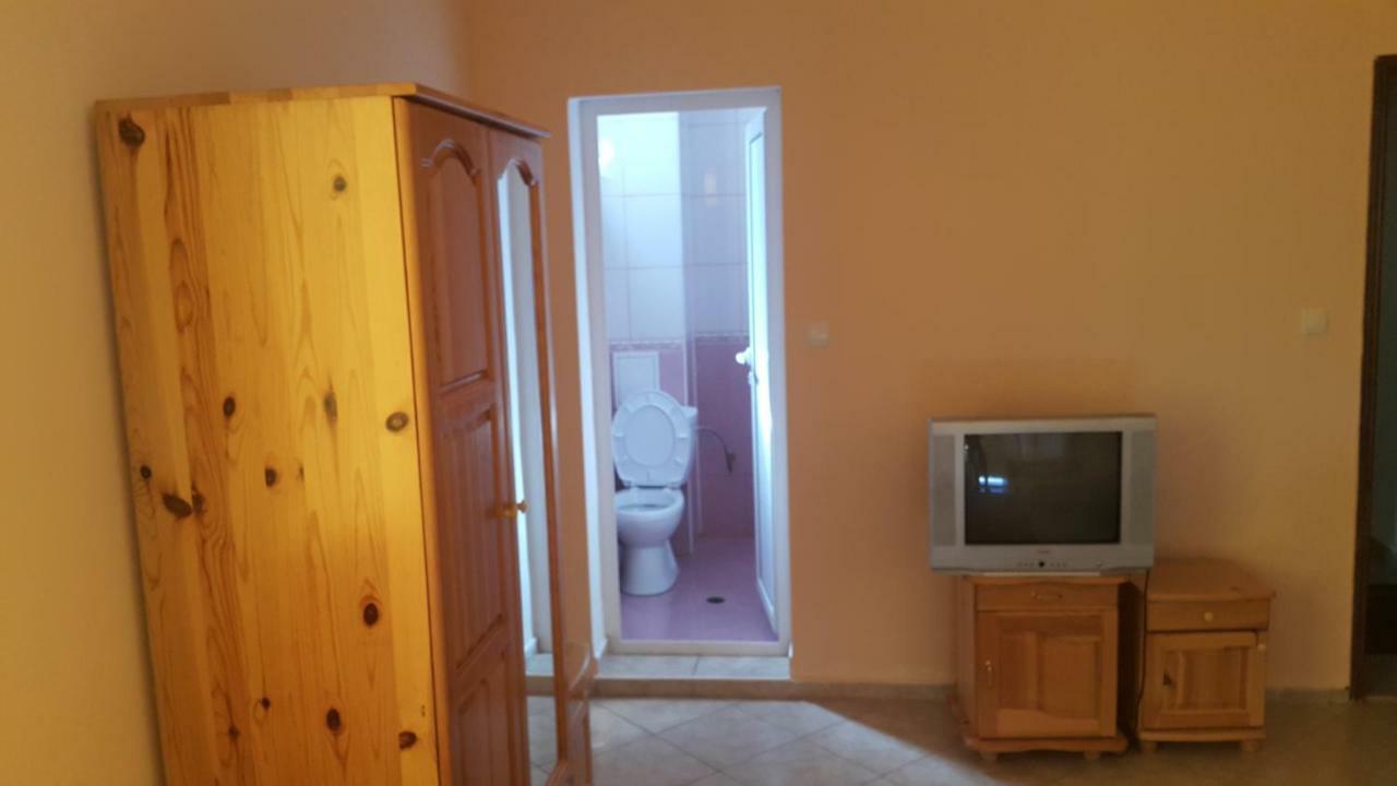 На Гости При Силвия Obzor Exterior foto